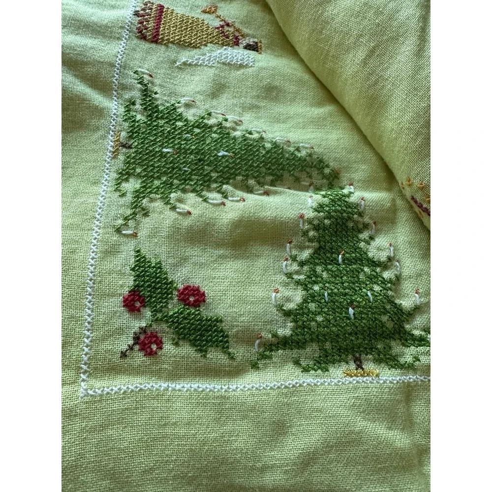 60's Vintage Hand Embroidered Cross Stitched Christmas Table Cloth with Napkins